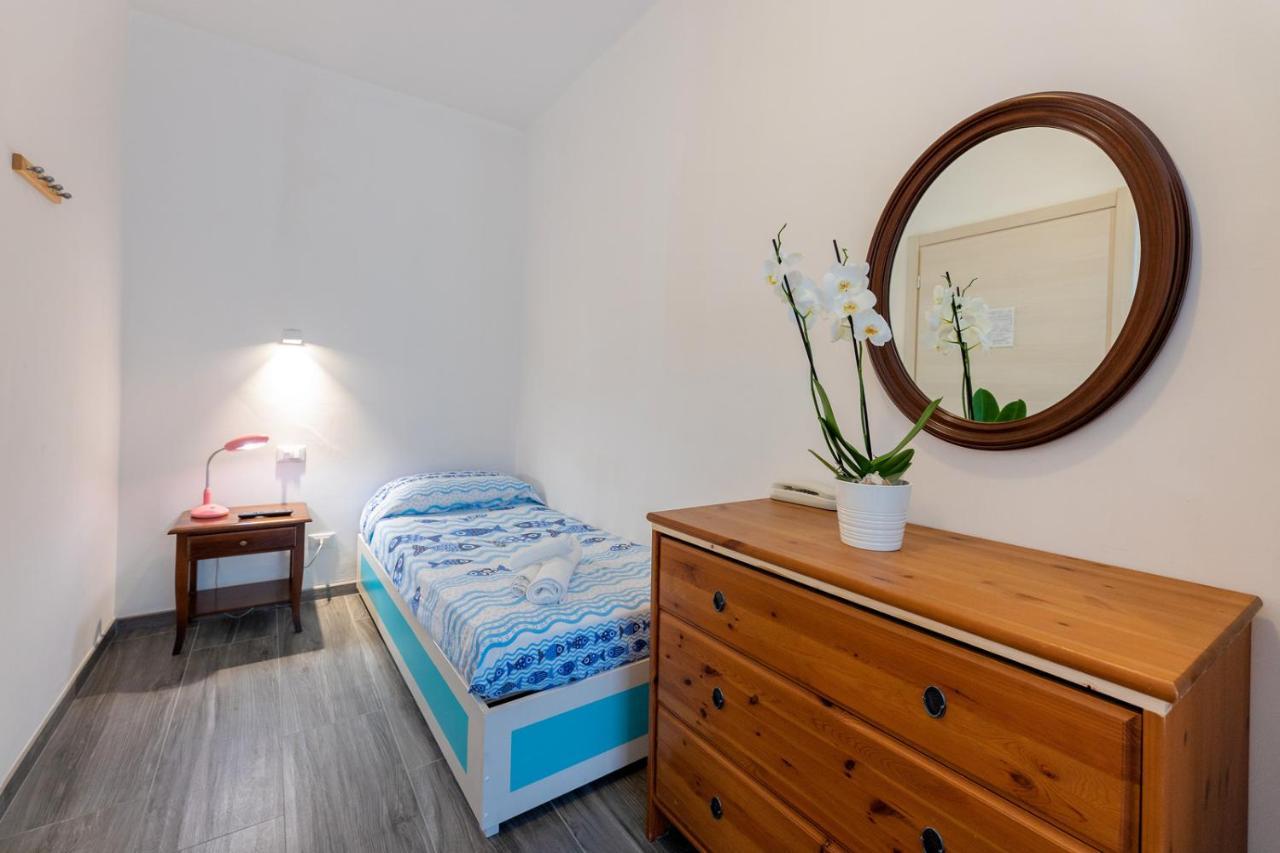 Albergo Oasi Finale Ligure Kültér fotó