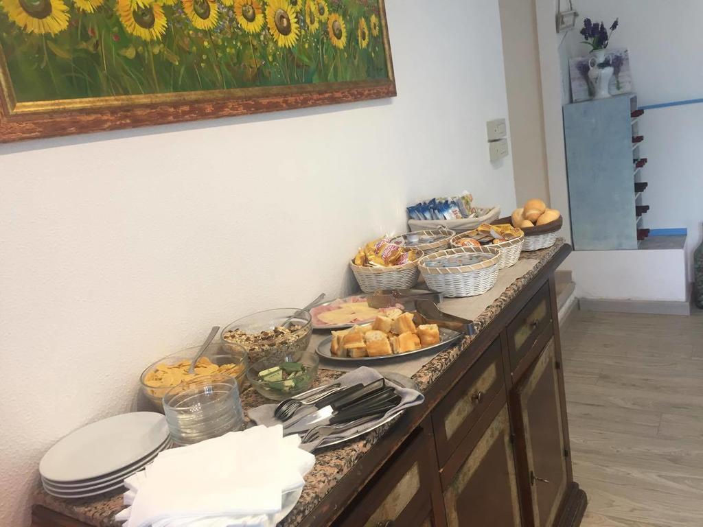 Albergo Oasi Finale Ligure Kültér fotó